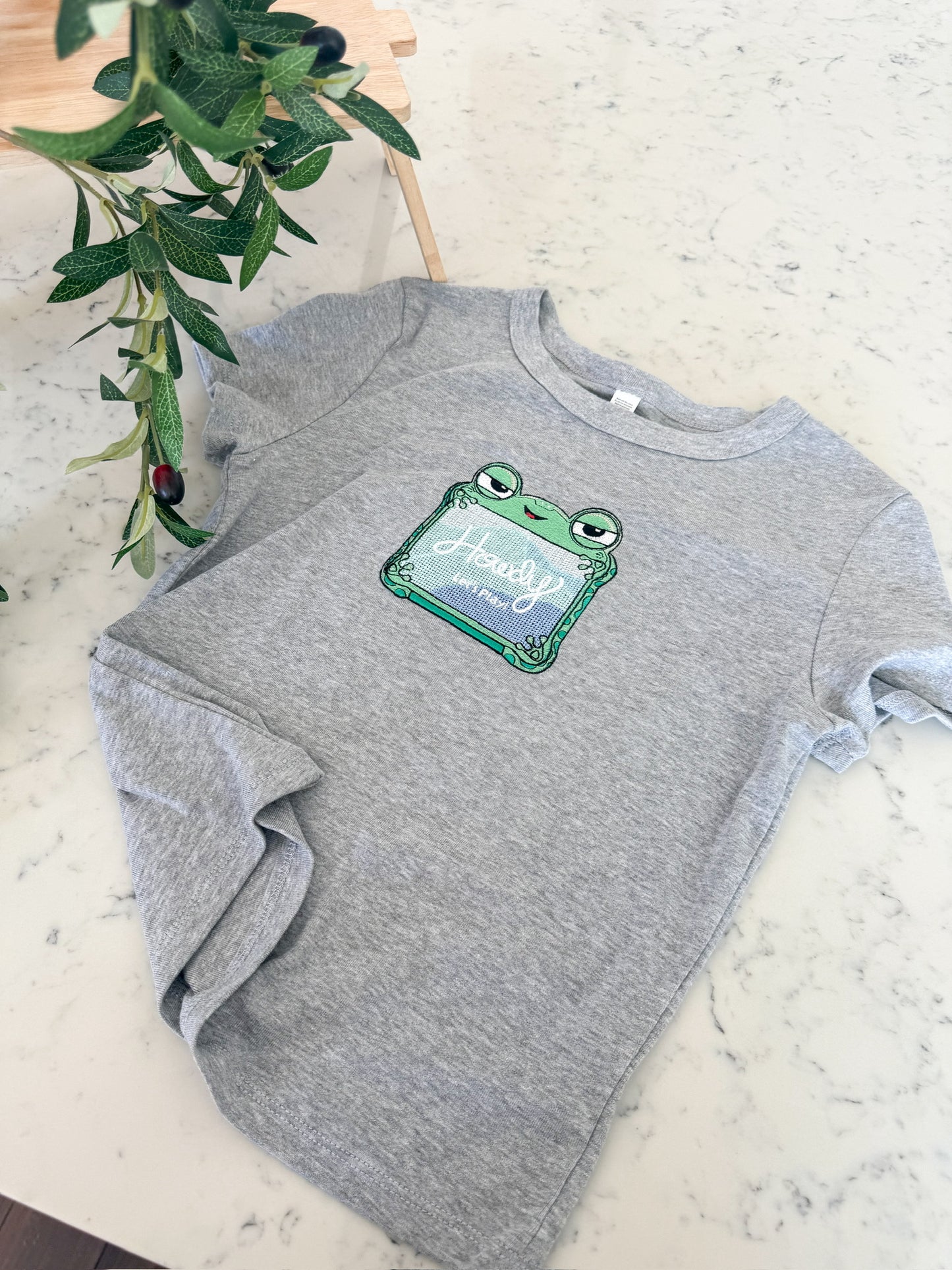 LILLY EMBROIDERED BABY TEE