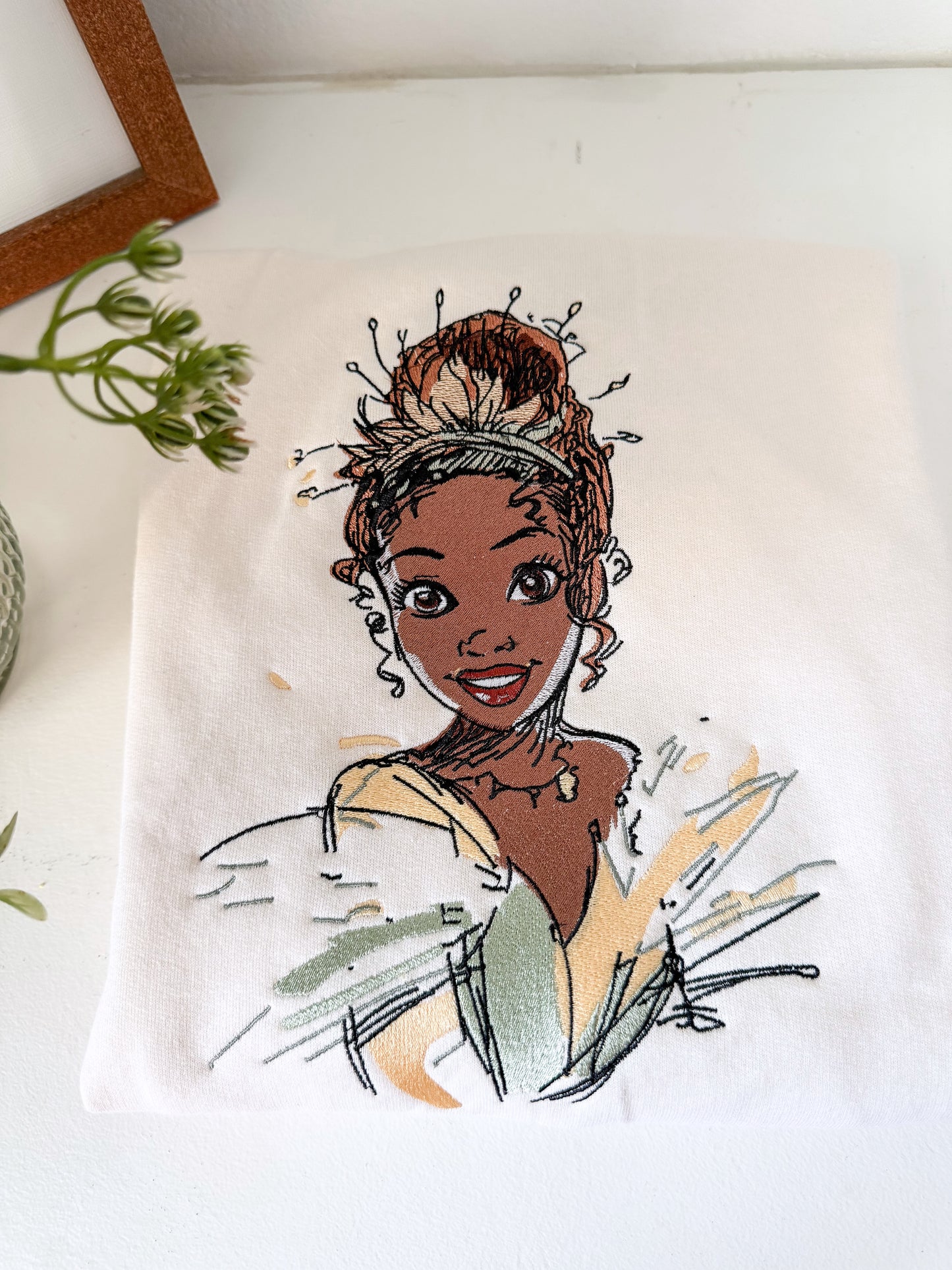 T’s SKETCH EMBROIDERY