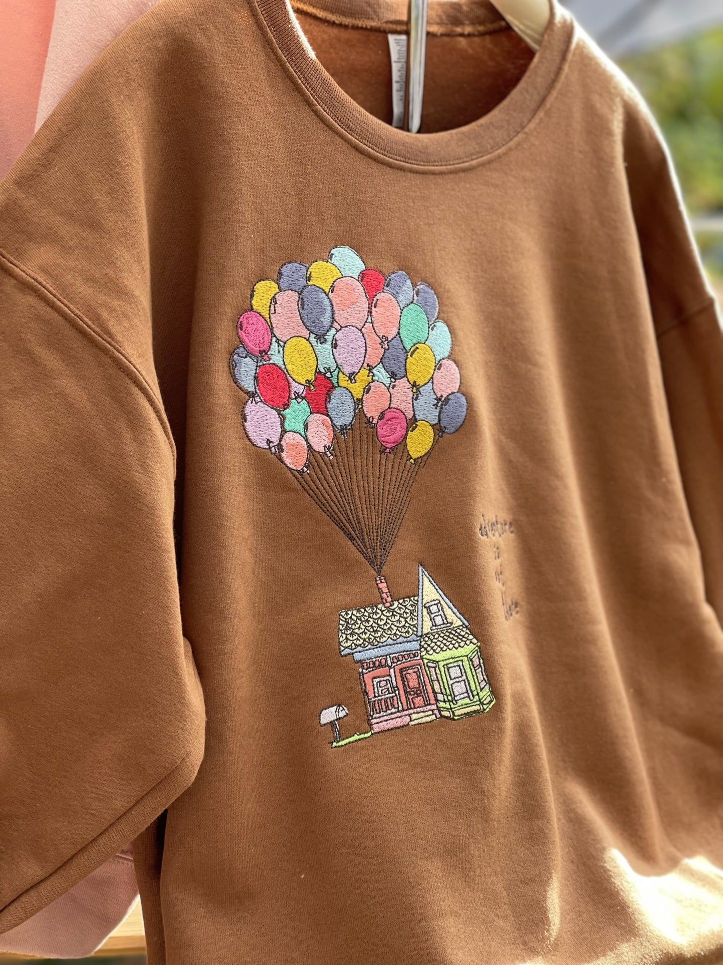 BALLOON HOUSE EMBROIDERY