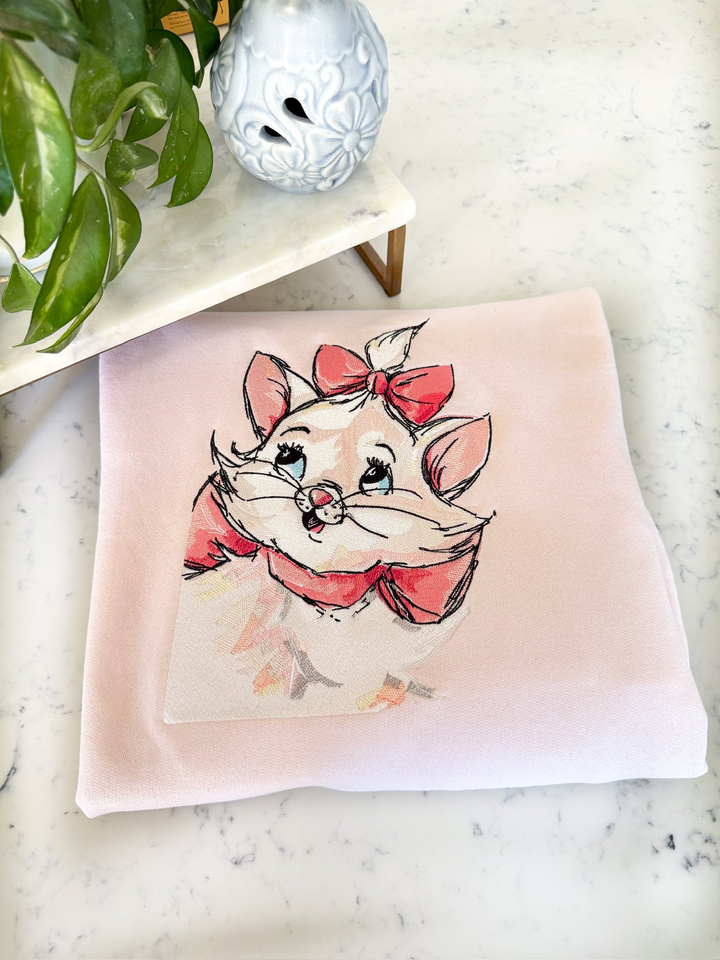 PAINTED WHITE KITTY EMBROIDERY