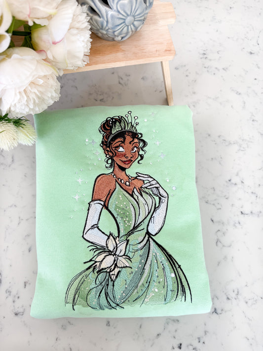 T’S GREEN DRESS EMBROIDERY