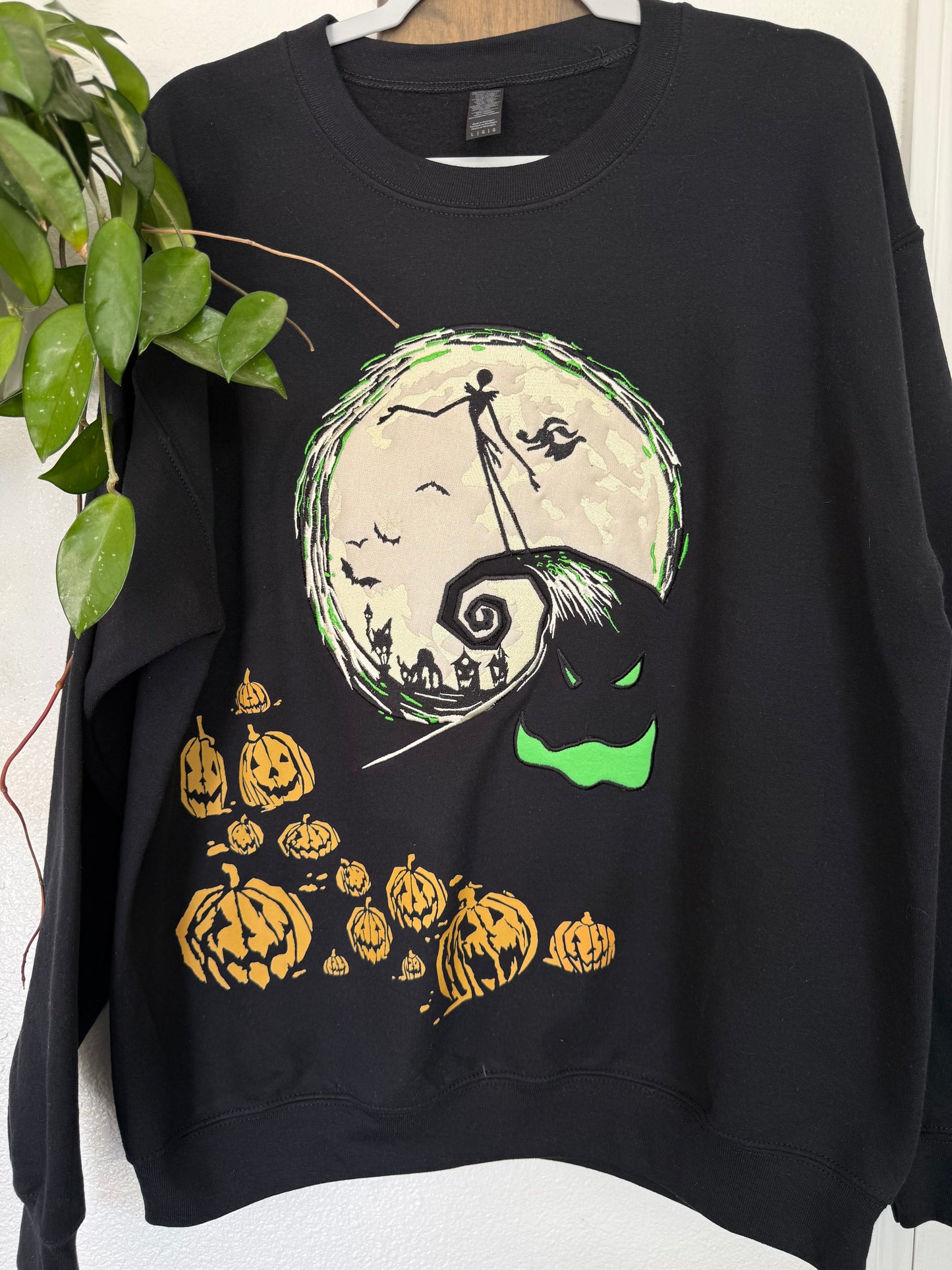BOOGIE MOON EMBROIDERY & APPLIQUE