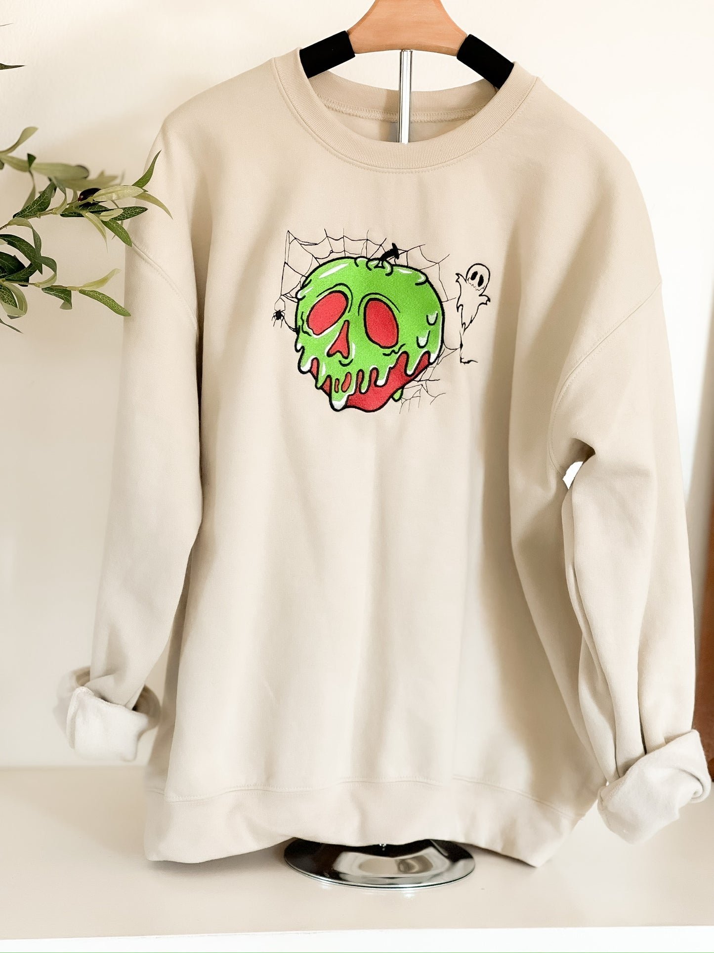 BAD APPLE EMBROIDERY