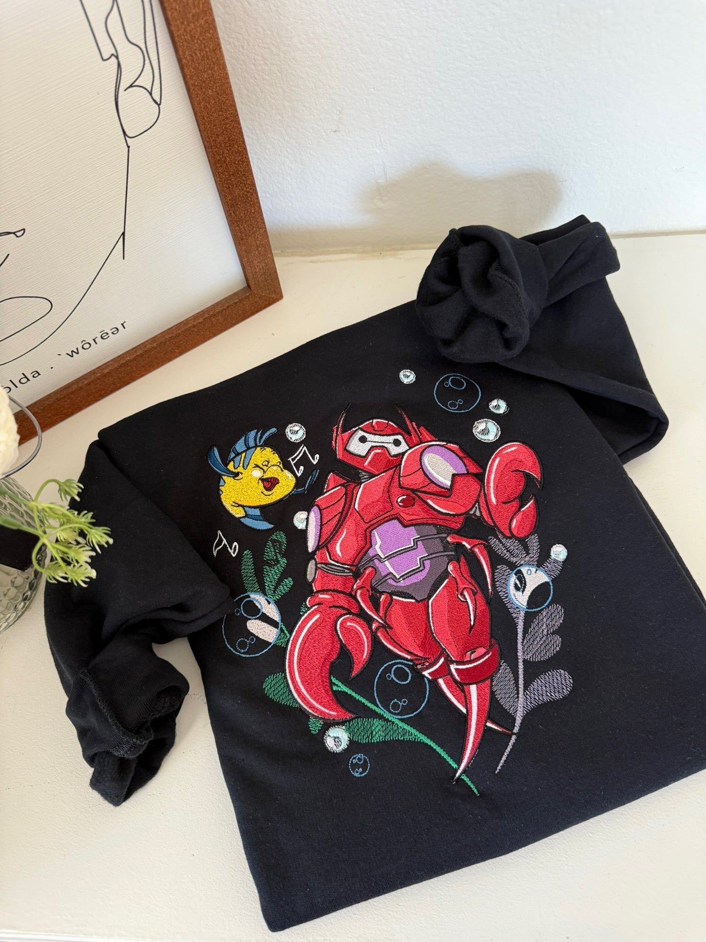 CRUSTACEAN MARSHMALLOW ROBOT EMBROIDERY